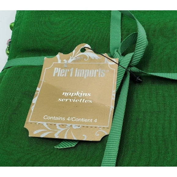 Pier 1 Red Green Sheer Napkins Set of 4 with Red Green Jingle Bells NWT - Picture 7 of 9